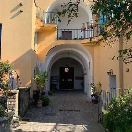 Bed & Breakfast Itaca 3*